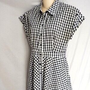 Jones & Co black white check button down dress 4